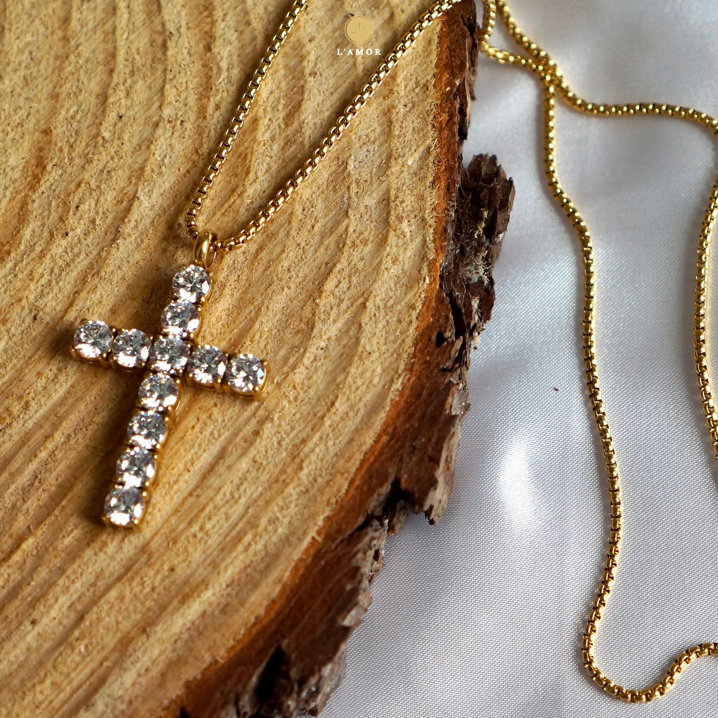 Rio Cross Pendant Chain